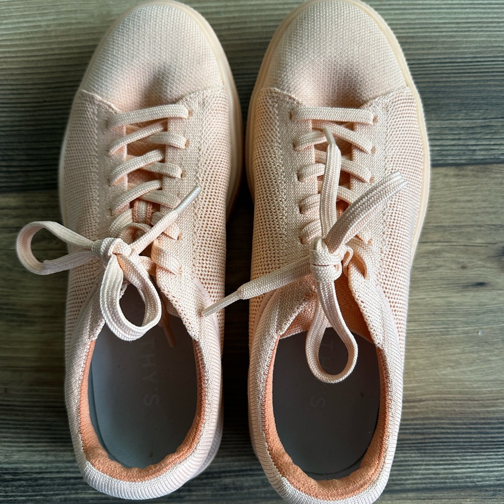 Rothy's Light Peach/Creamcicle Knit Sneakers